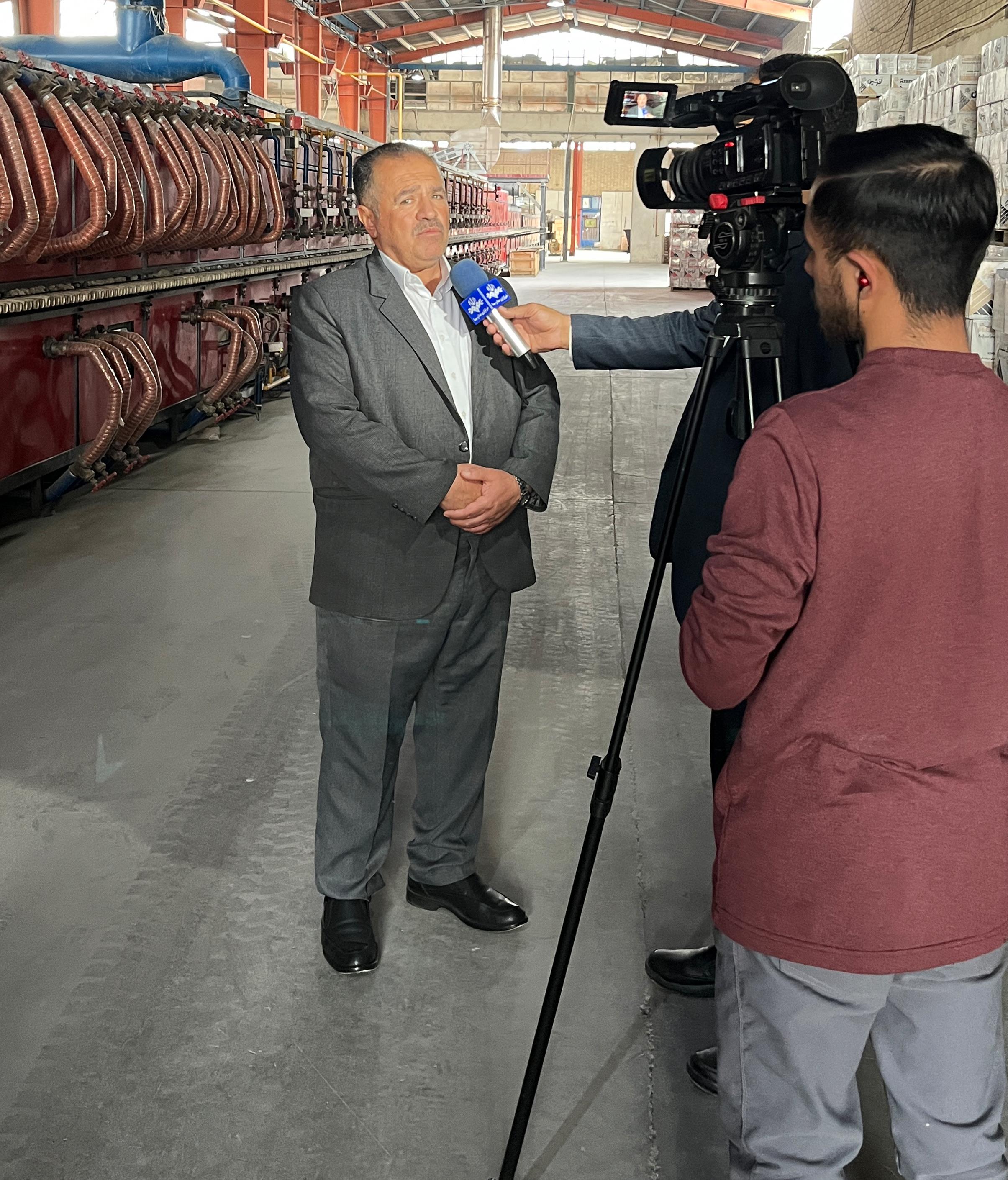 بازدید رسمی مشاور اقتصادی رئیس جمهور از کارخانه آذرشین